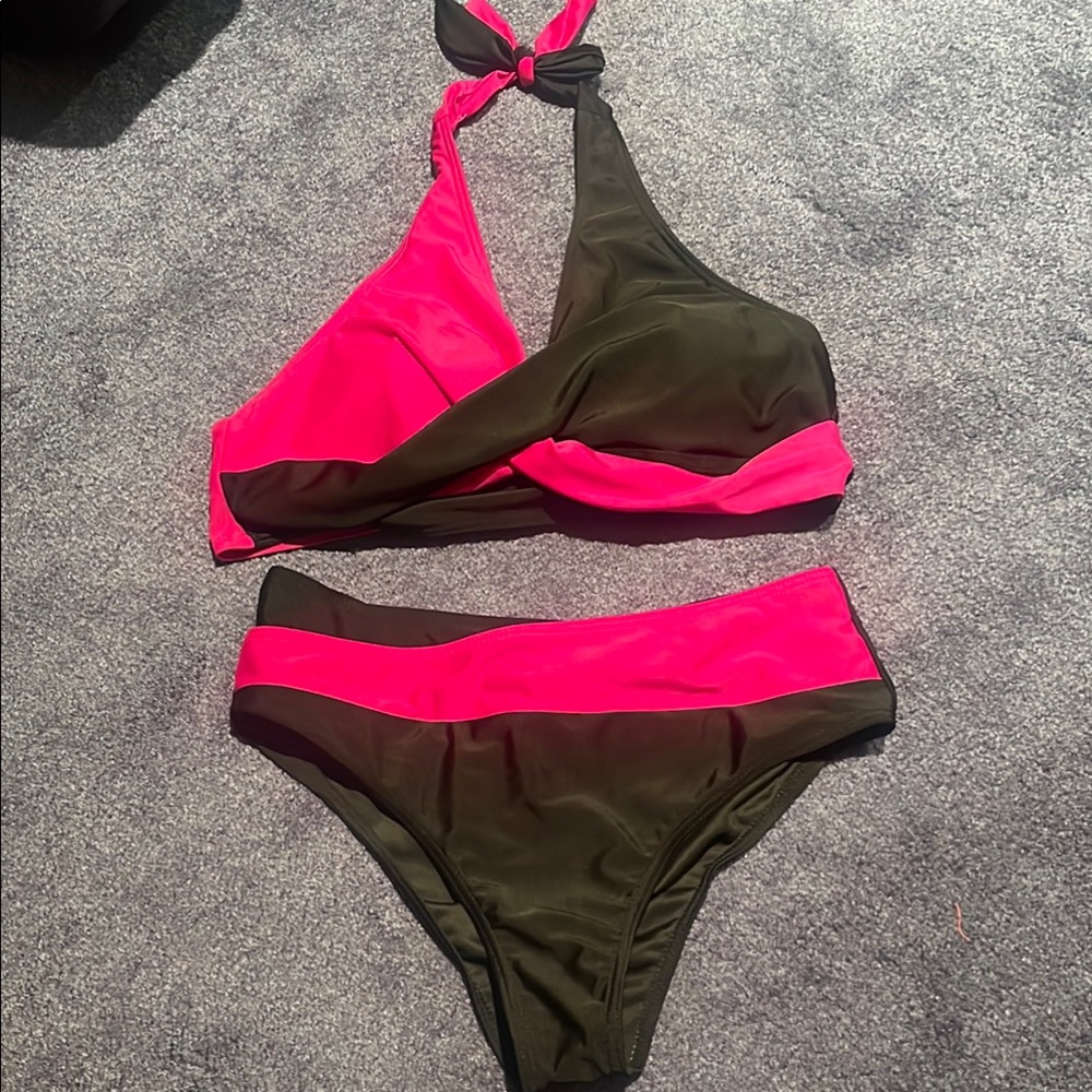 Stylish Pink and Black Women's Bikini